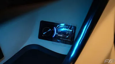 Mercedes Benz V300 VIP BUSINESS VAN –  FULL LUXURY OPTION | BRAND NEW | GCC | 2025-13
