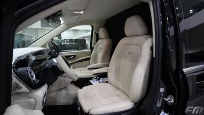 Mercedes Benz V300 VIP BUSINESS VAN –  FULL LUXURY OPTION | BRAND NEW | GCC | 2025-19
