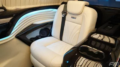 Mercedes Benz V300 VIP BUSINESS VAN –  FULL LUXURY OPTION | BRAND NEW | GCC | 2025-5