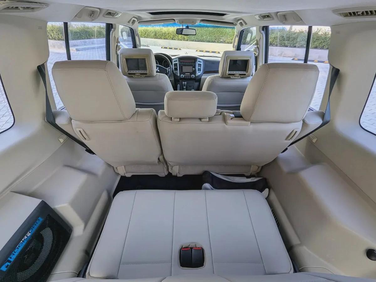 MITSUBISHI PAJERO 2016 GLS TOP FULL OPTION GCC V6 3.5L IN EXCELLENT CONDITION