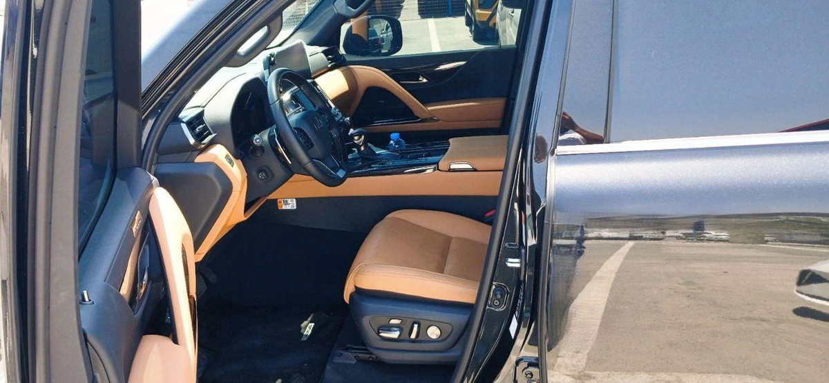 Lexus LX600 Signature 3.5L Petrol 2025YM-5-0
