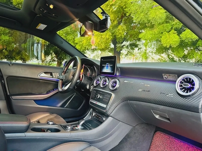 Mercedes Benz A45 AMG FULL OPTIONS FREE ACCIDENT-6