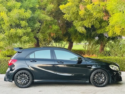 Mercedes Benz A45 AMG FULL OPTIONS FREE ACCIDENT-12