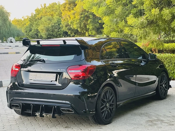 Mercedes Benz A45 AMG FULL OPTIONS FREE ACCIDENT