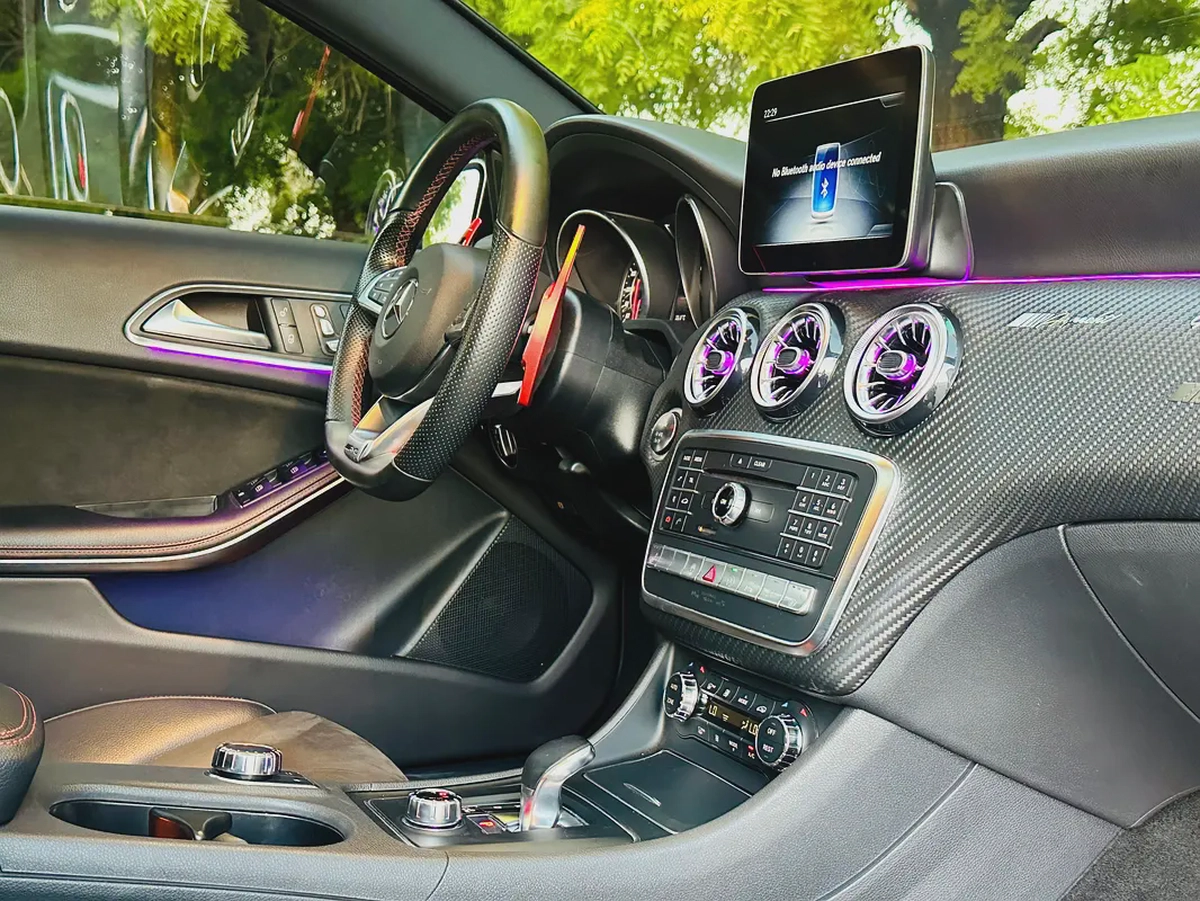 Mercedes Benz A45 AMG FULL OPTIONS FREE ACCIDENT-5-5