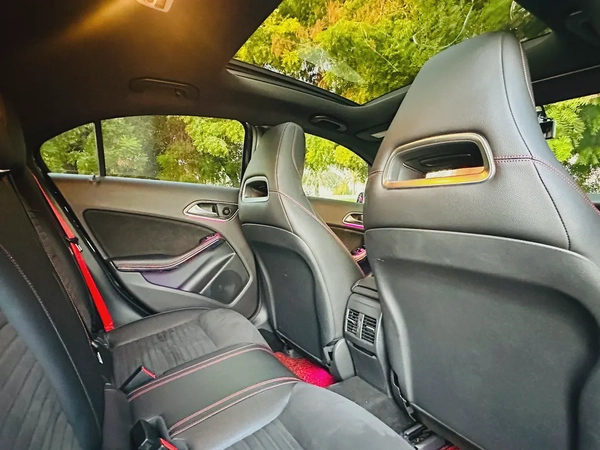 Mercedes Benz A45 AMG FULL OPTIONS FREE ACCIDENT