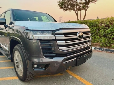 TOYOTA LAND CRUISER GXR 3.3 DISEL MODEL 2026-1