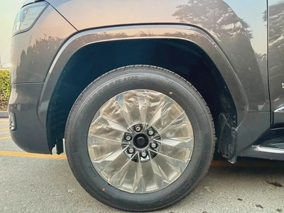 TOYOTA LAND CRUISER GXR 3.3 DISEL MODEL 2026-3