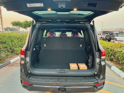 TOYOTA LAND CRUISER GXR 3.3 DISEL MODEL 2026-5
