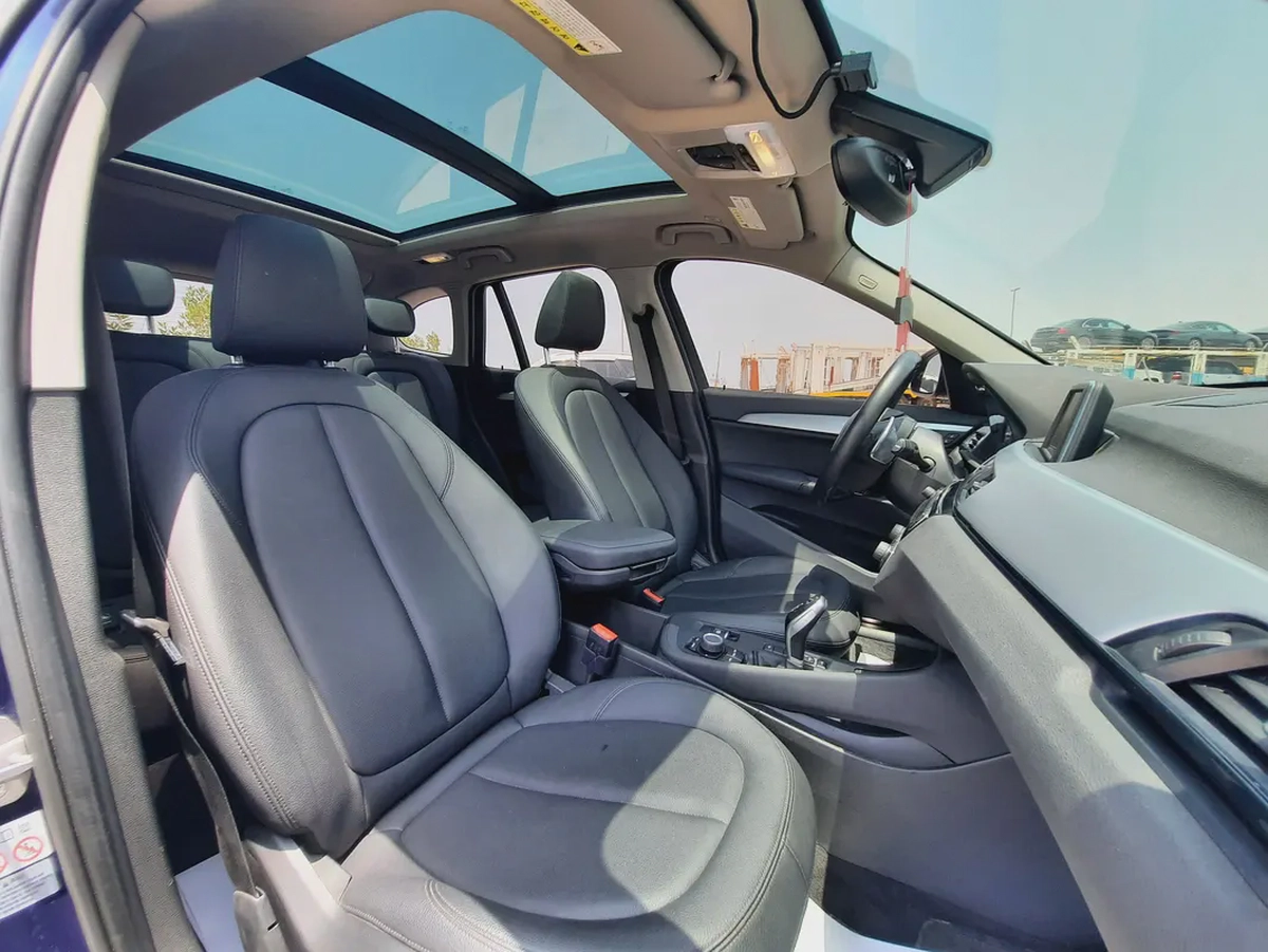 Bmw x1 d 2018 full option  original paint-10-10