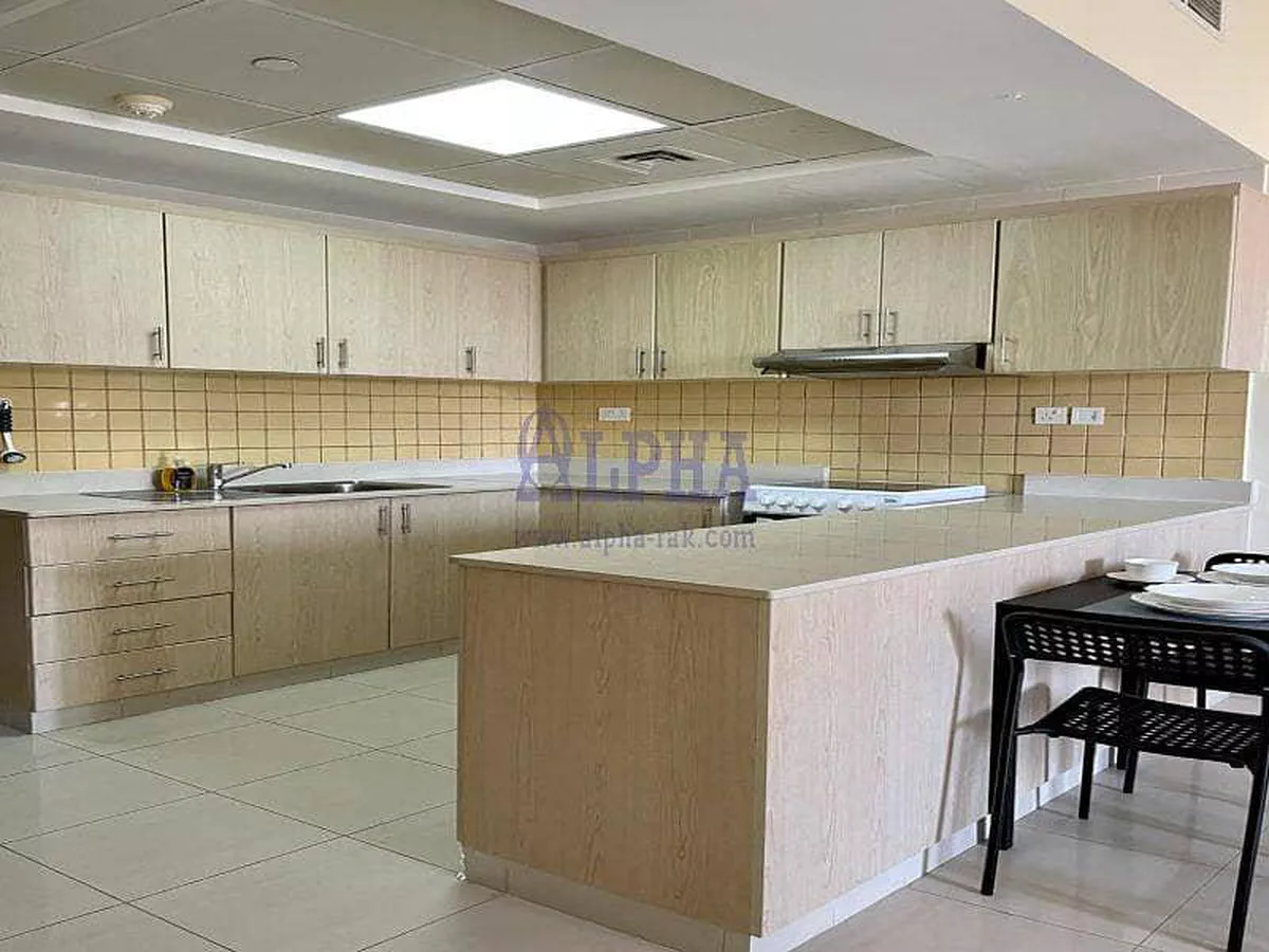 Large Furnished-Studio Partial Sea View-5-5