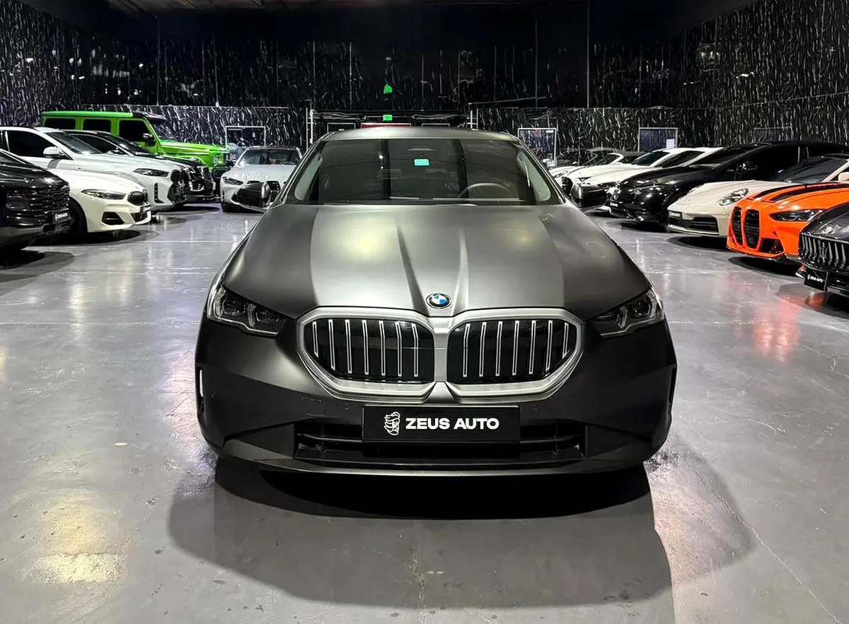 BMW 5 Series 520 2025 | Full PPF | GCC | Low Mileage | AGMC Warranty 2030 | AGMC Service 2030-18-18