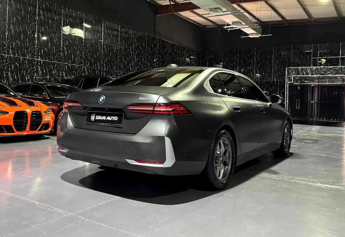 BMW 5 Series 520 2025 | Full PPF | GCC | Low Mileage | AGMC Warranty 2030 | AGMC Service 2030-5-5