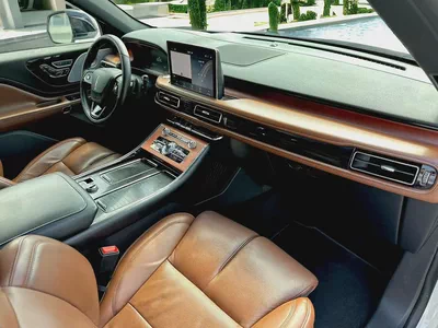 AED 999 P.M | Lincoln Aviator Luxury 2020 - American Specs - GCC Resale | vip 6seats-12