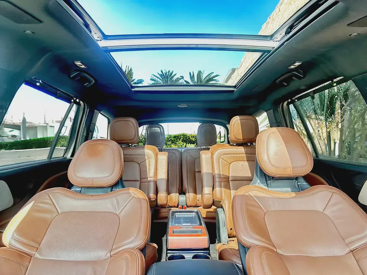 AED 999 P.M | Lincoln Aviator Luxury 2020 - American Specs - GCC Resale | vip 6seats-19-19