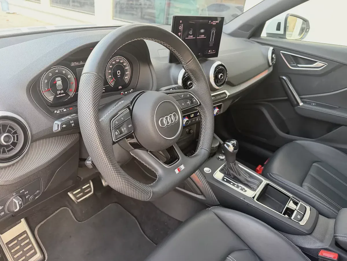 2025 Audi Q2-12-12