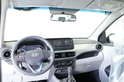 HYUNDAI GRAND i10 MODEL 2026 GCC SPECS-10