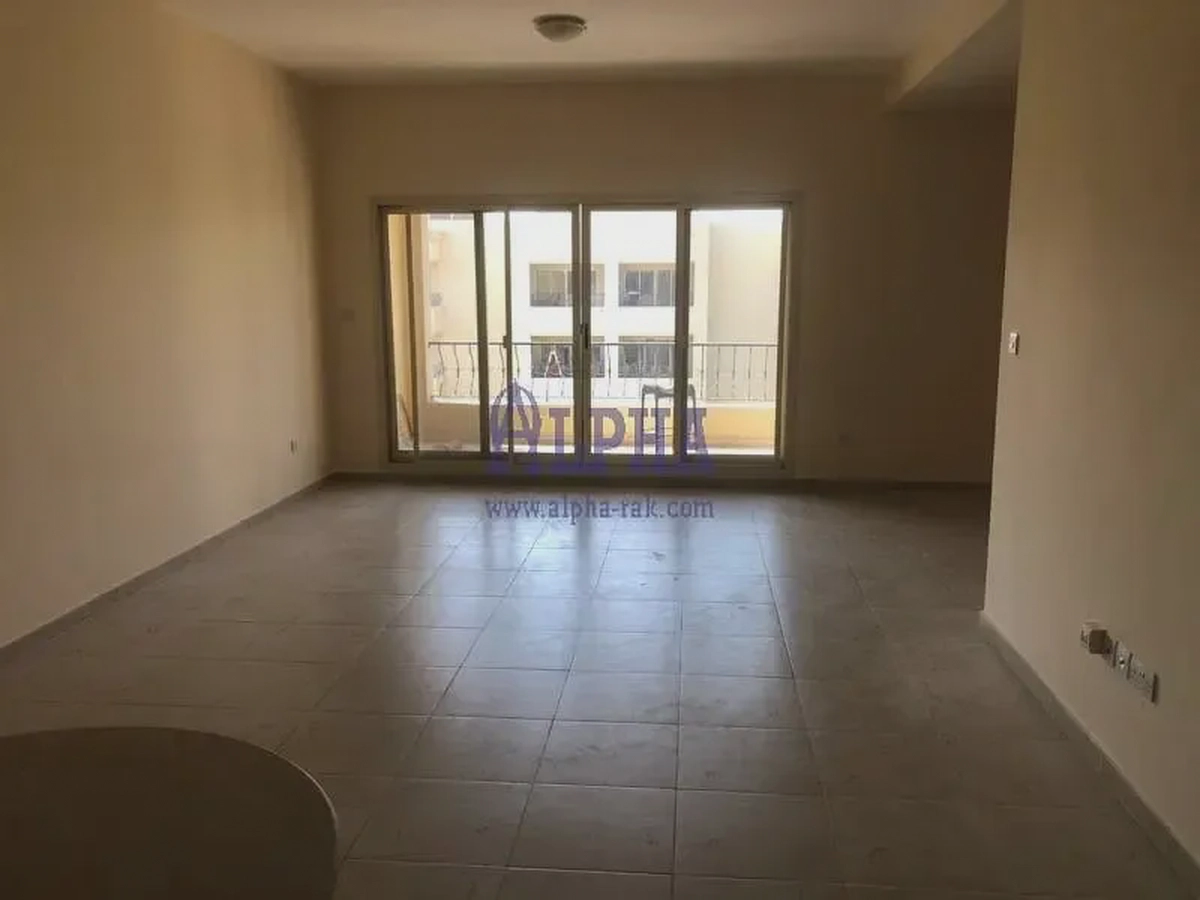 For Sale Unfurnished Studio in Golf| Amazing View-1-1