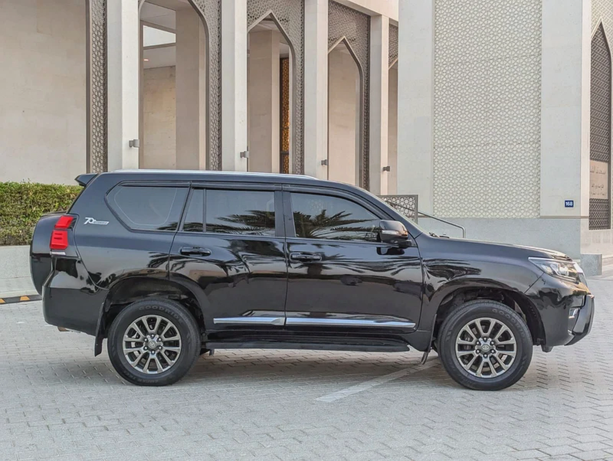 TOYOTA PRADO 2012 FACELIFTED 2023 GCC V6 IN EXCELLENT CONDITION