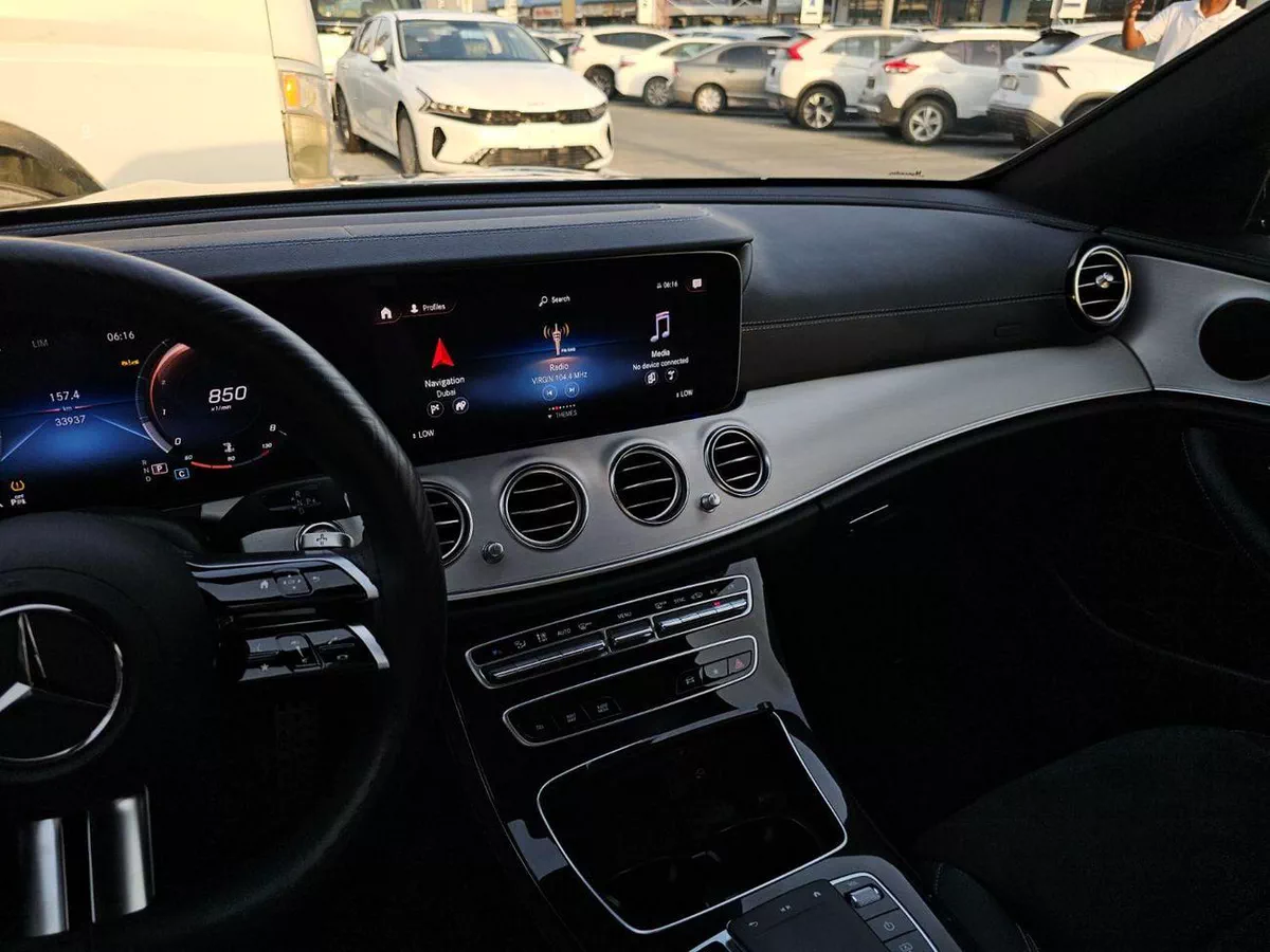 Mercedes Benz E200 PREMIUM Mercedes E200 Black 2.0L Turbo 2023 Model GCC-15-0