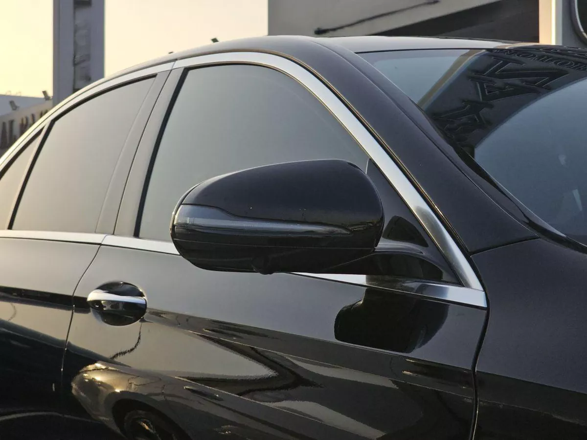 Mercedes Benz E200 PREMIUM Mercedes E200 Black 2.0L Turbo 2023 Model GCC-4-0