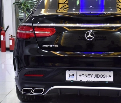 Mercedes Benz GLE 350d ( 2018 Model ) in Black Color European Specs-14