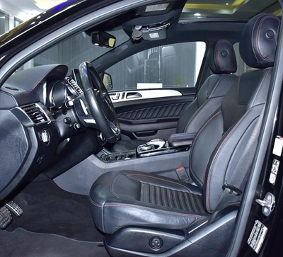 Mercedes Benz GLE 350d ( 2018 Model ) in Black Color European Specs-5