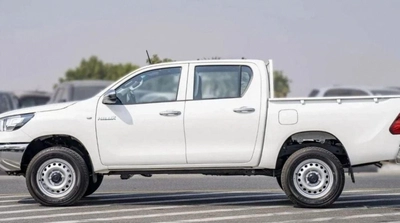 Toyota Hilux DLX TOYOTA HILUX 2.4L DIESEL MT 2024-3