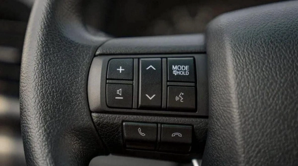 Toyota Hilux DLX TOYOTA HILUX 2.4L DIESEL MT 2024