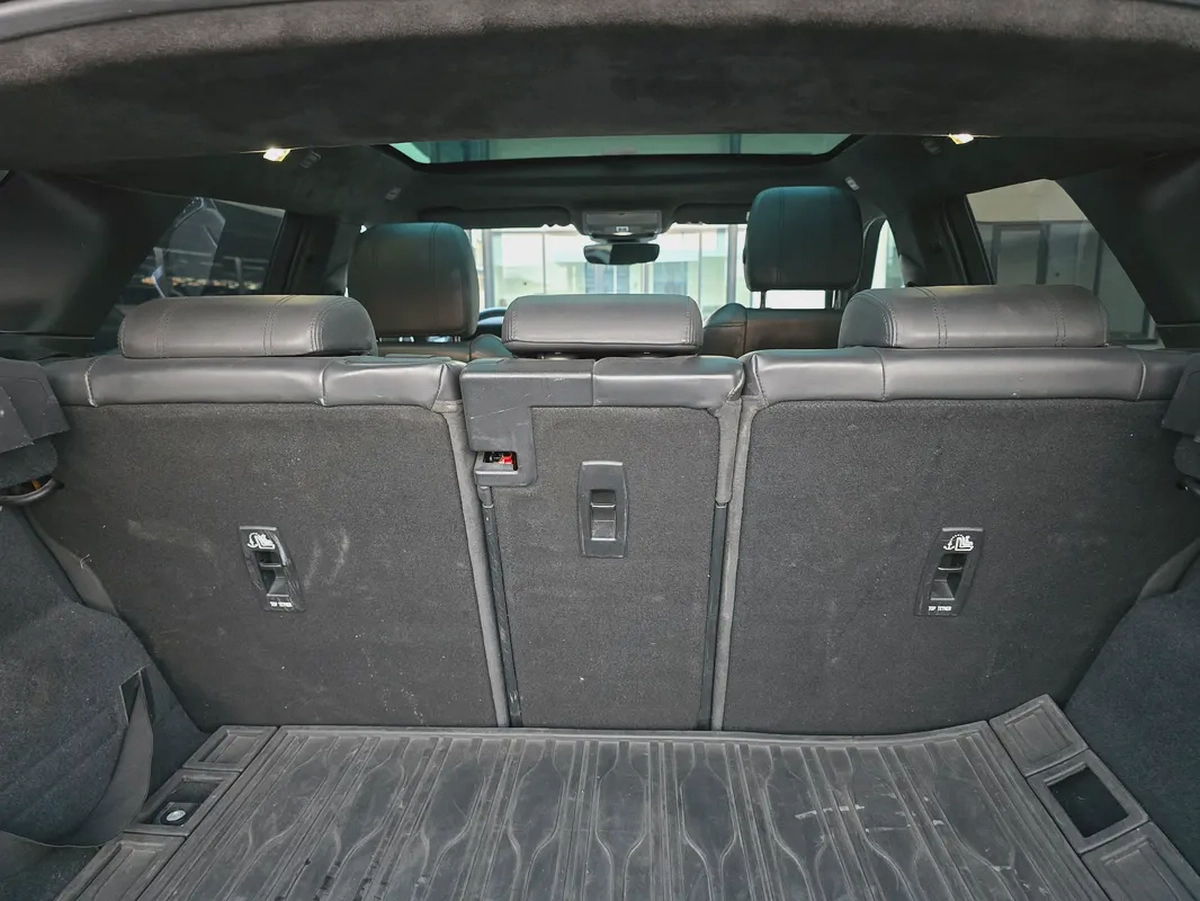 Land Rover Range Rover Evoque P250SE 2020 - American Specs-9-9