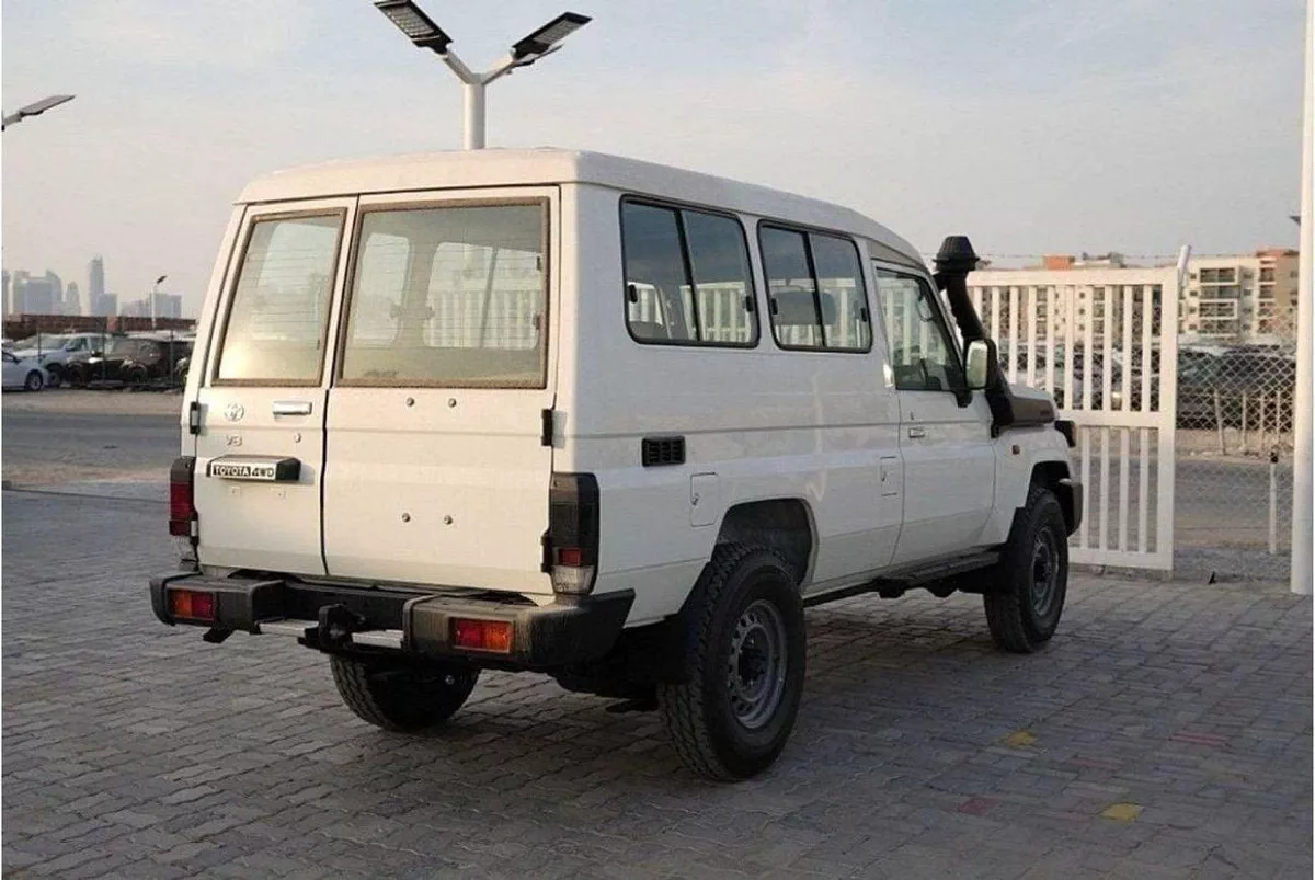 Toyota Land Cruiser 70 Toyota Land Cruiser Hard Top LC78 4.5L 3DOOR V8 Diesel 2024-2-0
