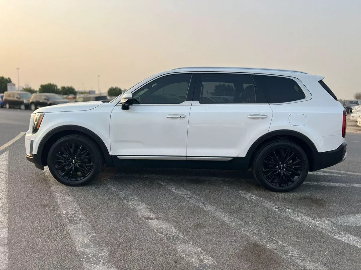 Kia Telluride SX PREMIUM 2021 KIA TELLURIDE FULL OPTION - PANORAMIC ROOF - HUD DISPLAY - AUTO TRUNK - HEAT & COOLING, LEAT-3-0