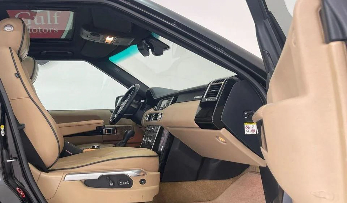 Land Rover Range Rover VOUGE SUPER CHARGED V8 5L-8CYL - NO ACCIDENT-1-1