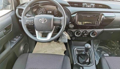 Toyota Hilux HILUX 2.4L MT MED OPTION DIESEL 2025-9