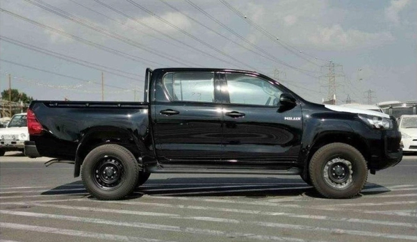 Toyota Hilux HILUX 2.4L MT MED OPTION DIESEL 2025