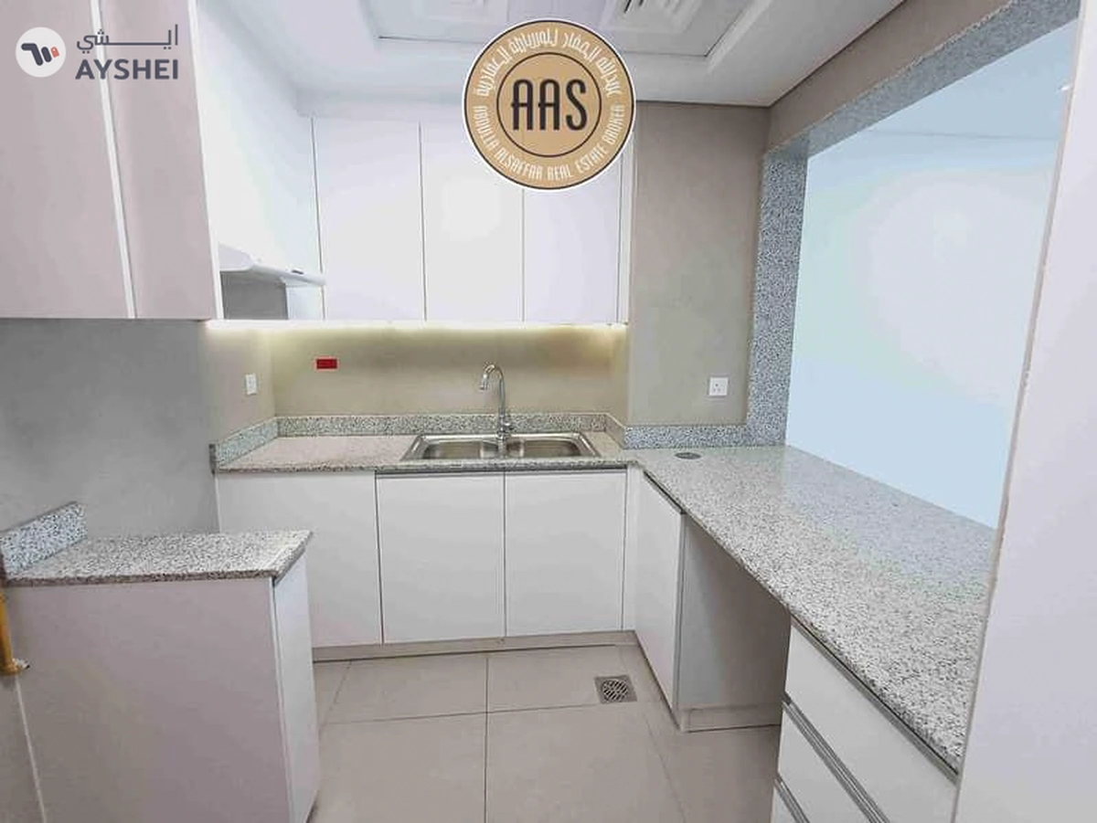 Modern and spacious 1BHK only 77k near to metro station-10-10