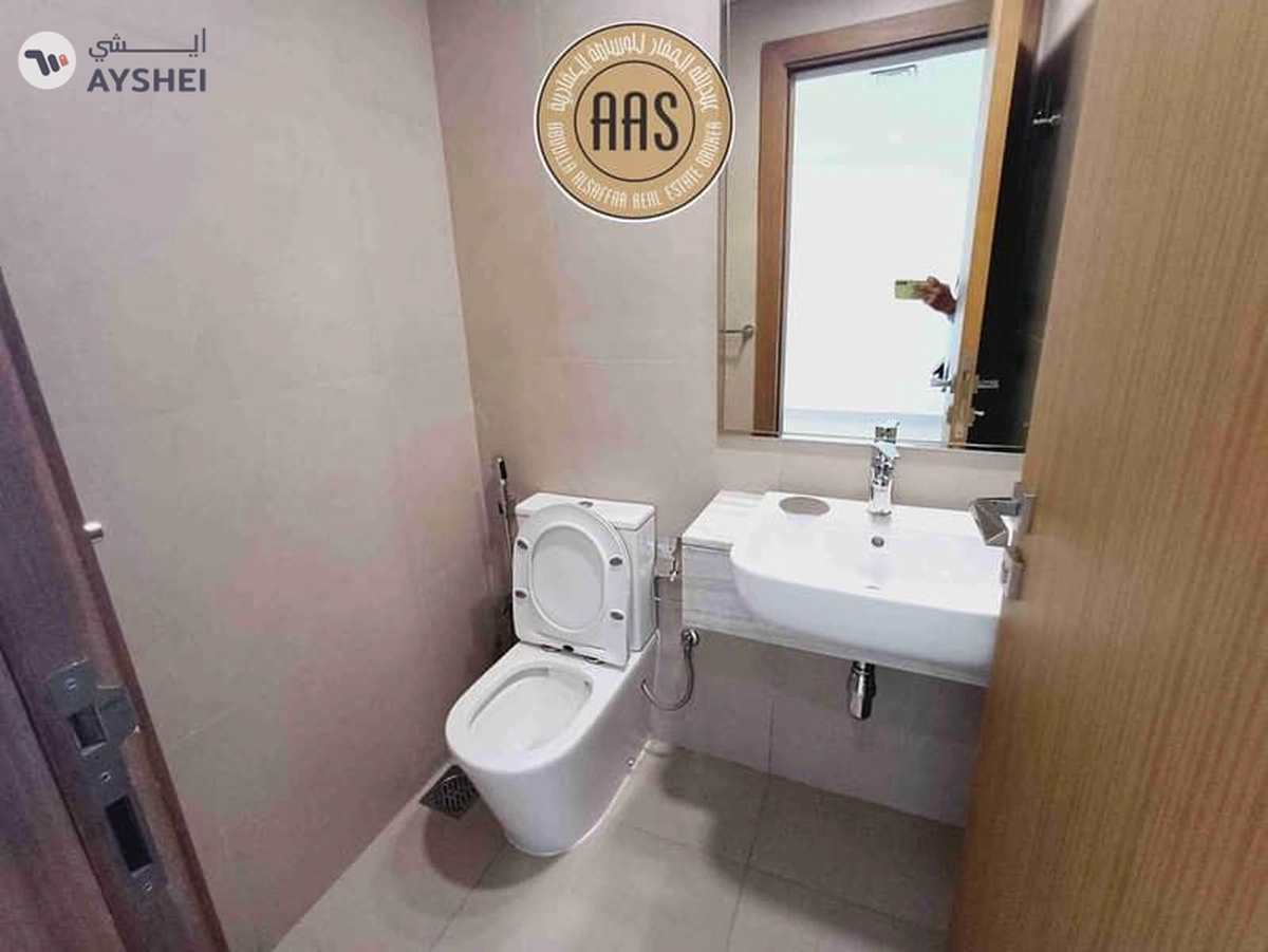 Modern and spacious 1BHK only 77k near to metro station-6-6