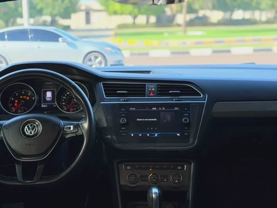 2021 Volkswagen Tiguan SE | American Specs | Well Maintained-5