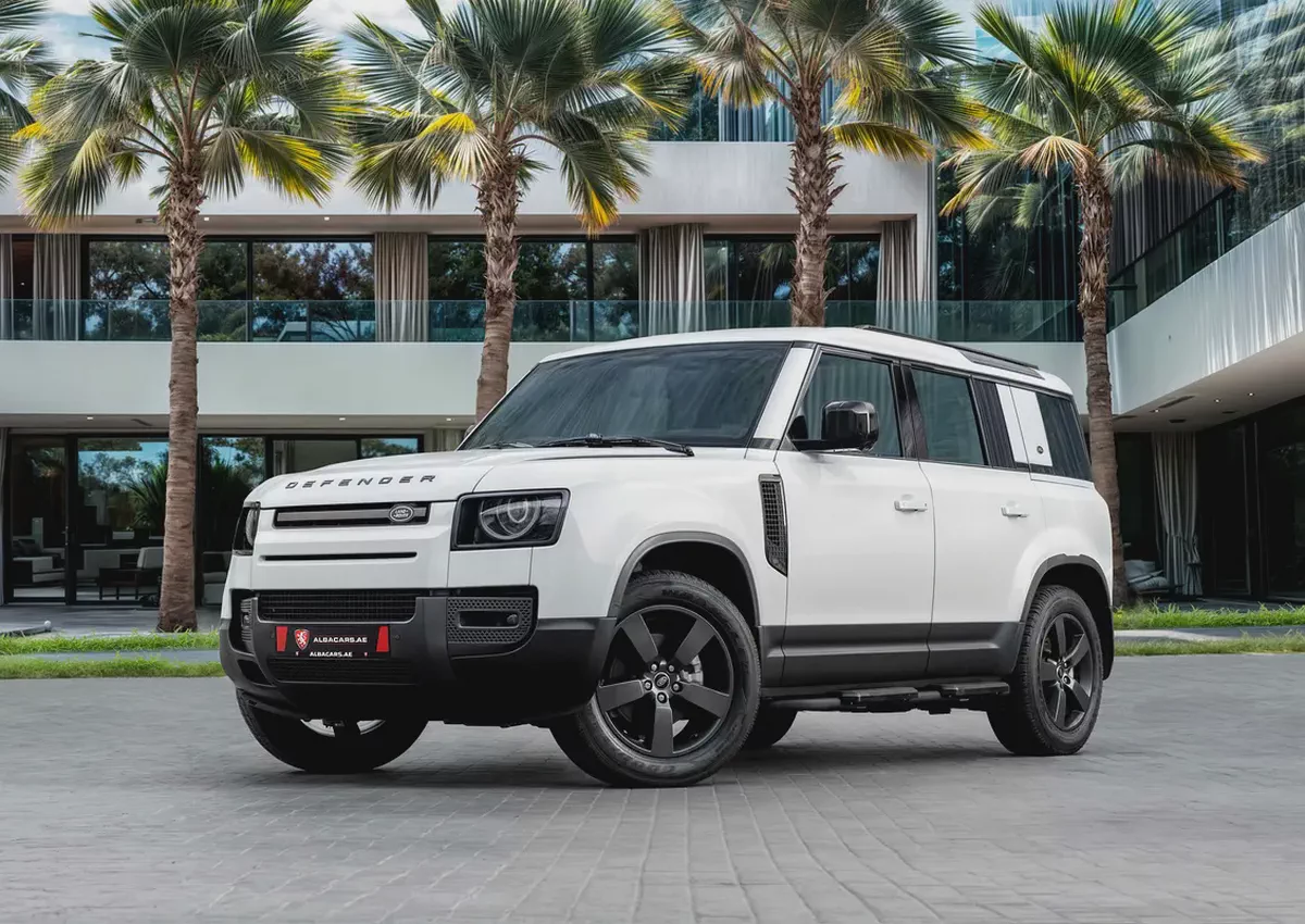 5,543 P.M |  Defender 110 SE P300 | 0% Downpayment |  AL TAYER WARRANTY!