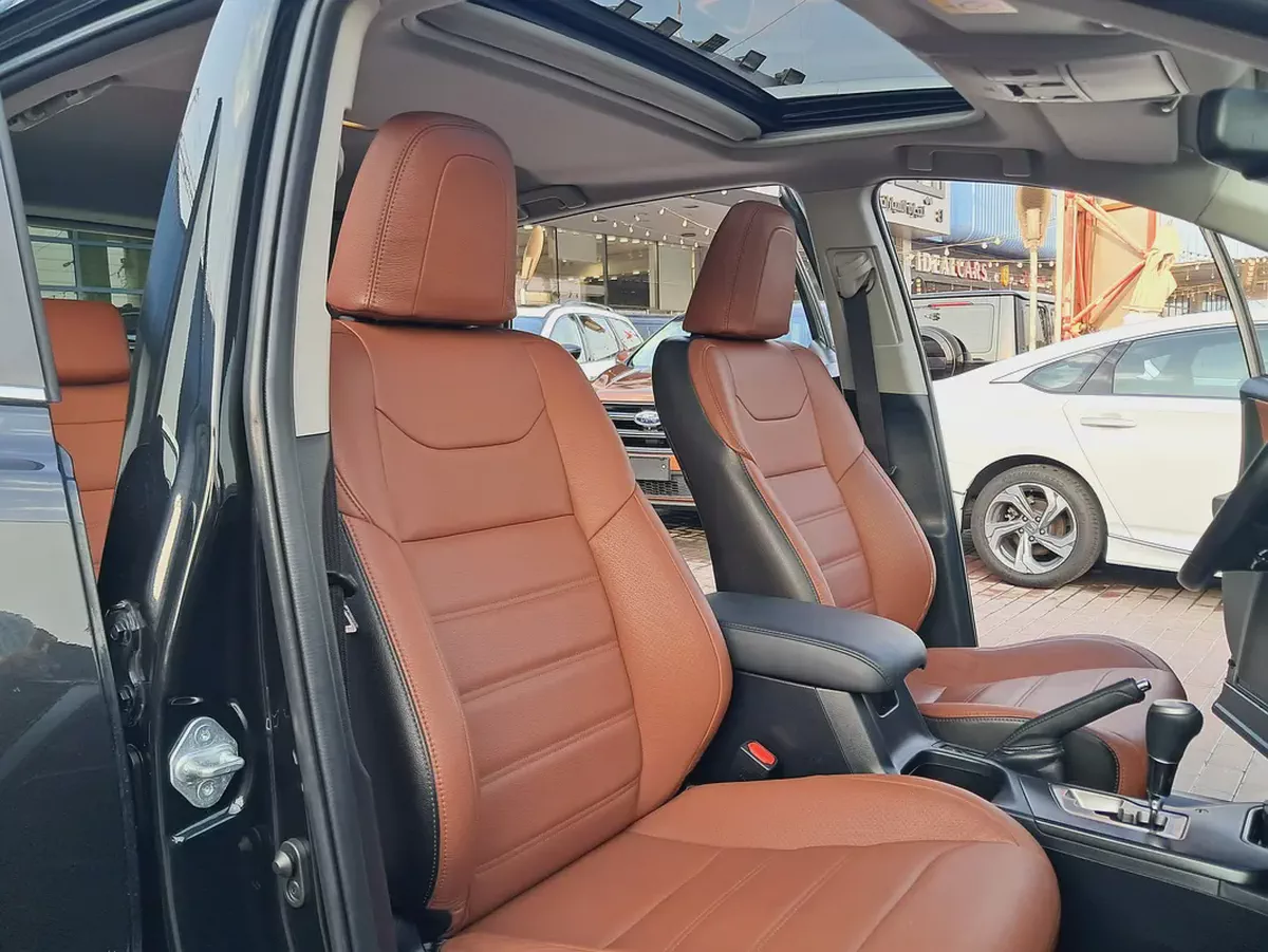 Toyota Rav 4 VX 2016 | GCC Specs | Full Option | Excellent Condition-13-13