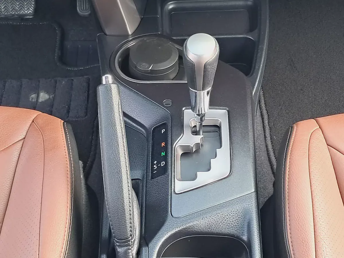Toyota Rav 4 VX 2016 | GCC Specs | Full Option | Excellent Condition-16-16