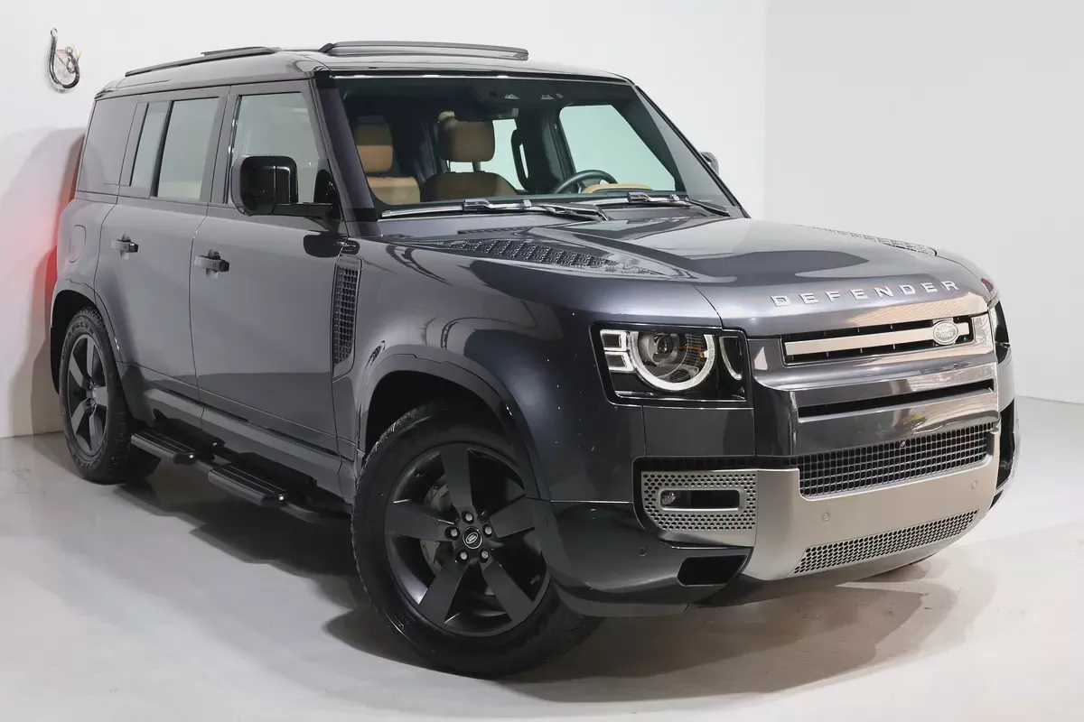 2025 Land Rover Defender 110 HSE P400 | GCC Specs | Brand New-1-1