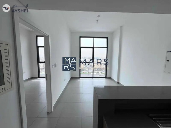 Spacious one bedroom apartment with kitchen appliances and all facilities available in Al Mamsha