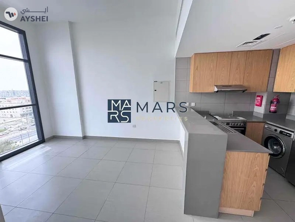 Spacious one bedroom apartment with kitchen appliances and all facilities available in Al Mamsha