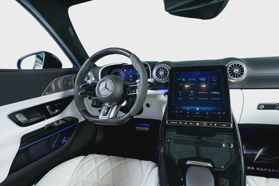 Mercedes Benz SL 63 AMG 4 MATIC Plus-AMG Driver Performance Pack-Full Leather Interior-12