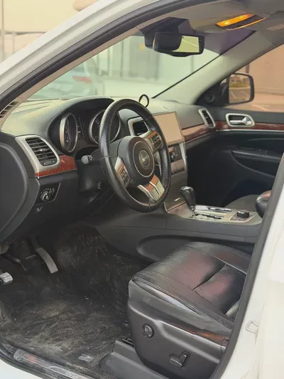 Grand Cherokee 2013-6