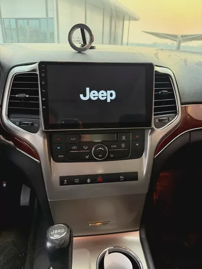 Grand Cherokee 2013-8