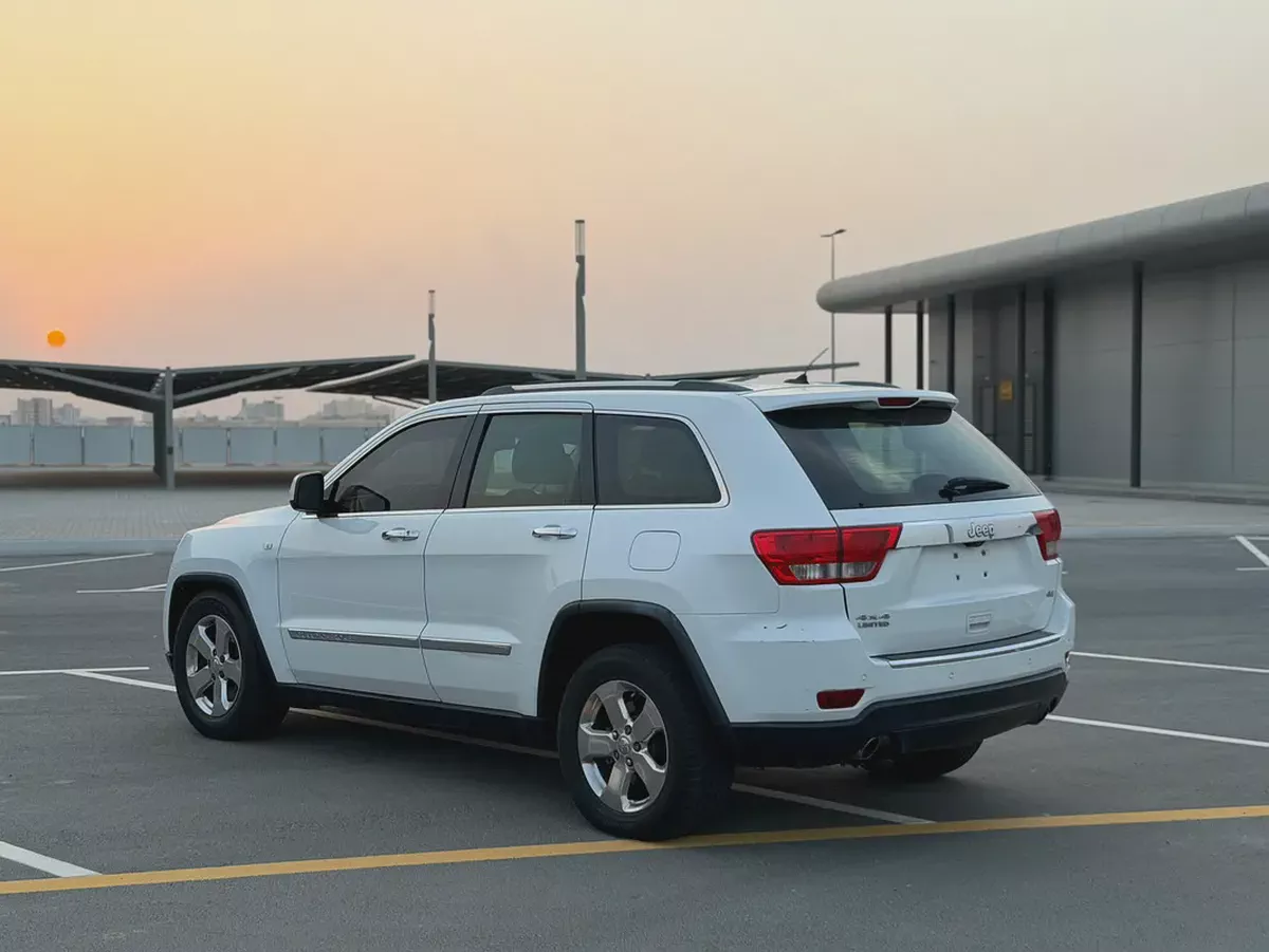 Grand Cherokee 2013-4-4