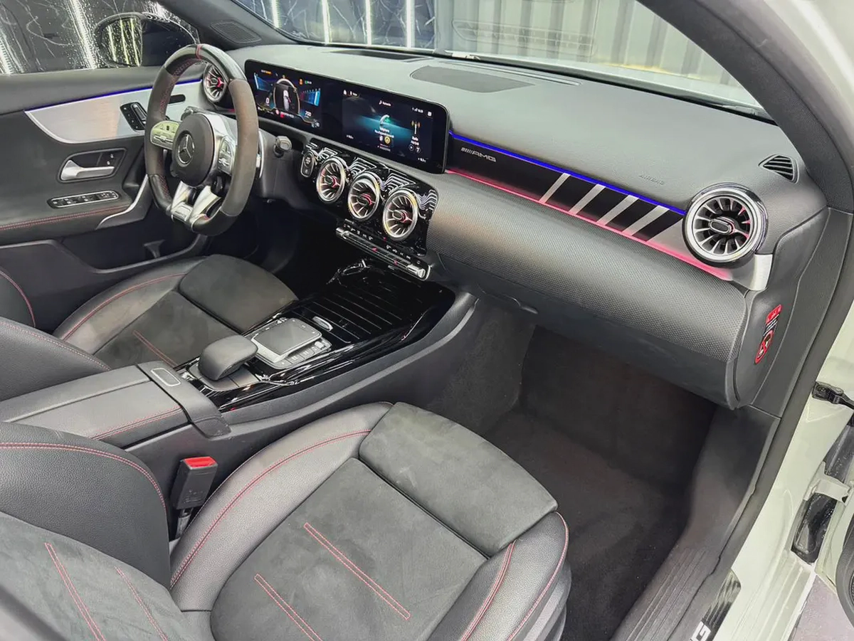 2022 Mercedes-Benz A 35 AMG 4MATIC | GCC Specs | Full Service History-9-9