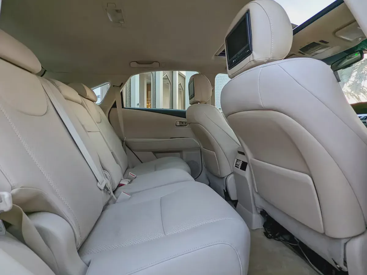 Lexus RX 350 Standard 2010 | GCC Specs | Well Maintained Clean Car With Low KM Perfect Family SUV-9-9